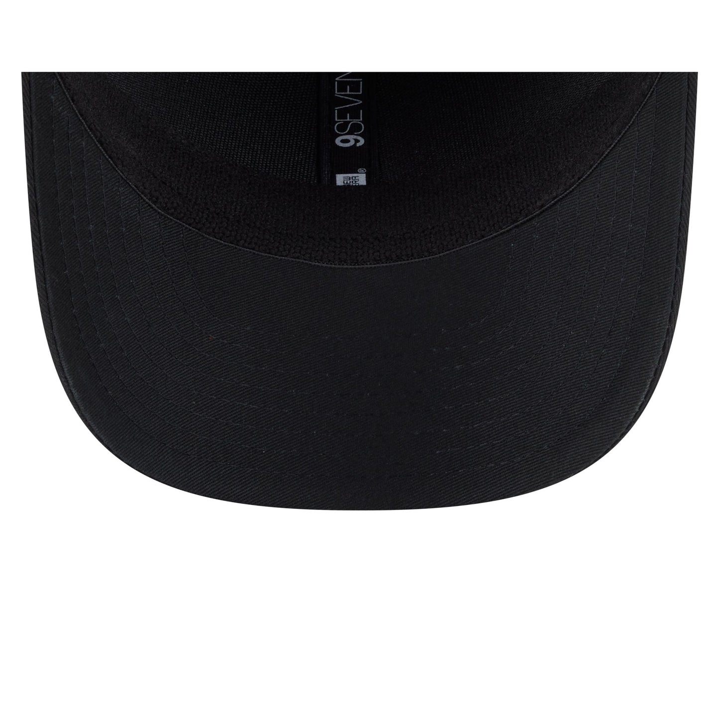 Brooklyn Nets Circle Patch 9SEVENTY Stretch-Snap Hat