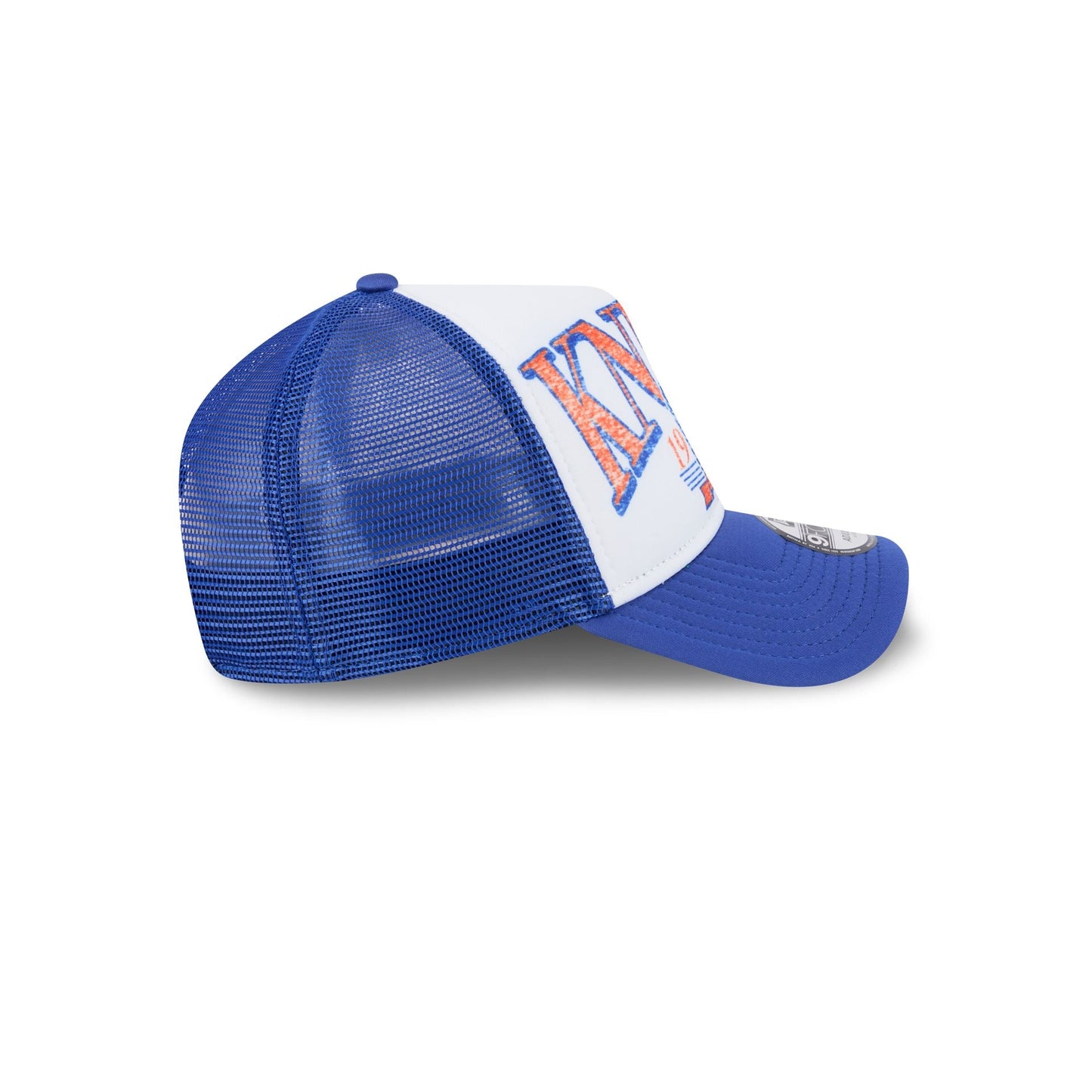 New York Knicks Distressed 9FORTY A-Frame Trucker Hat