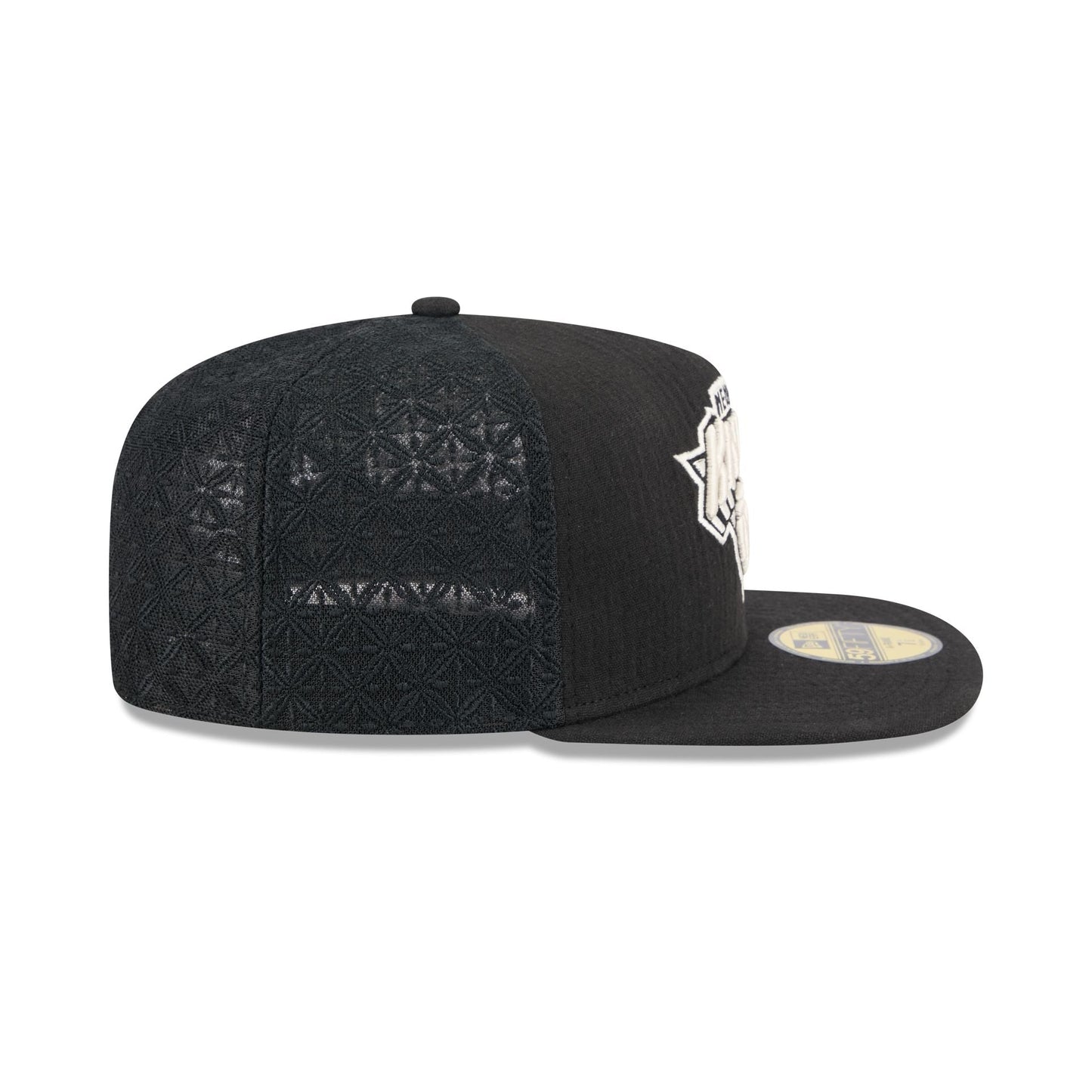 New York Knicks Black Mesh 59FIFTY A-Frame Fitted Hat