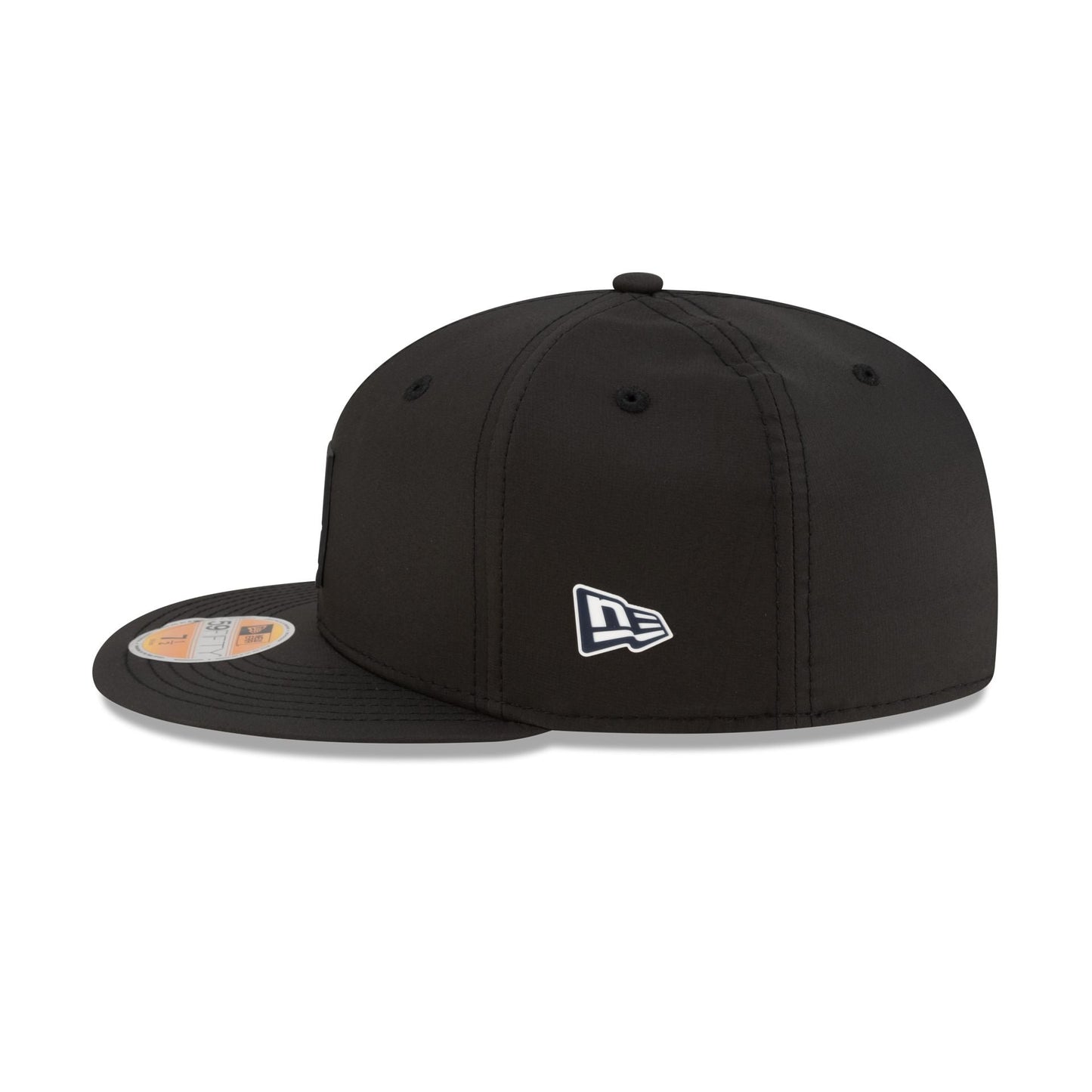Tennessee Titans 2025 Sideline Hot Weather Black 59FIFTY Fitted Hat