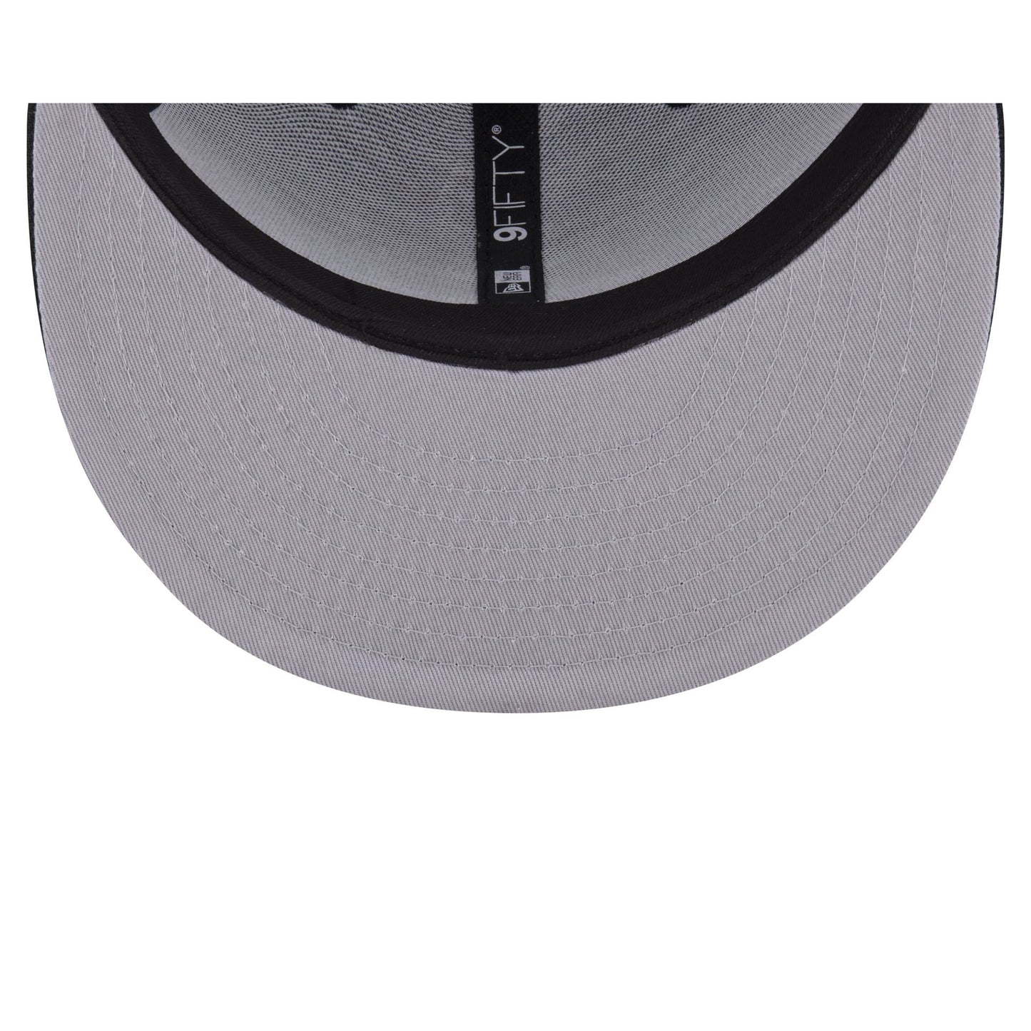 Looney Tunes Sylvester 9FIFTY Trucker Snapback Hat