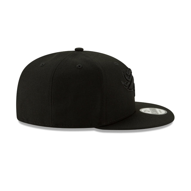 Denver Broncos Basic Black On Black 9FIFTY Snapback Hat