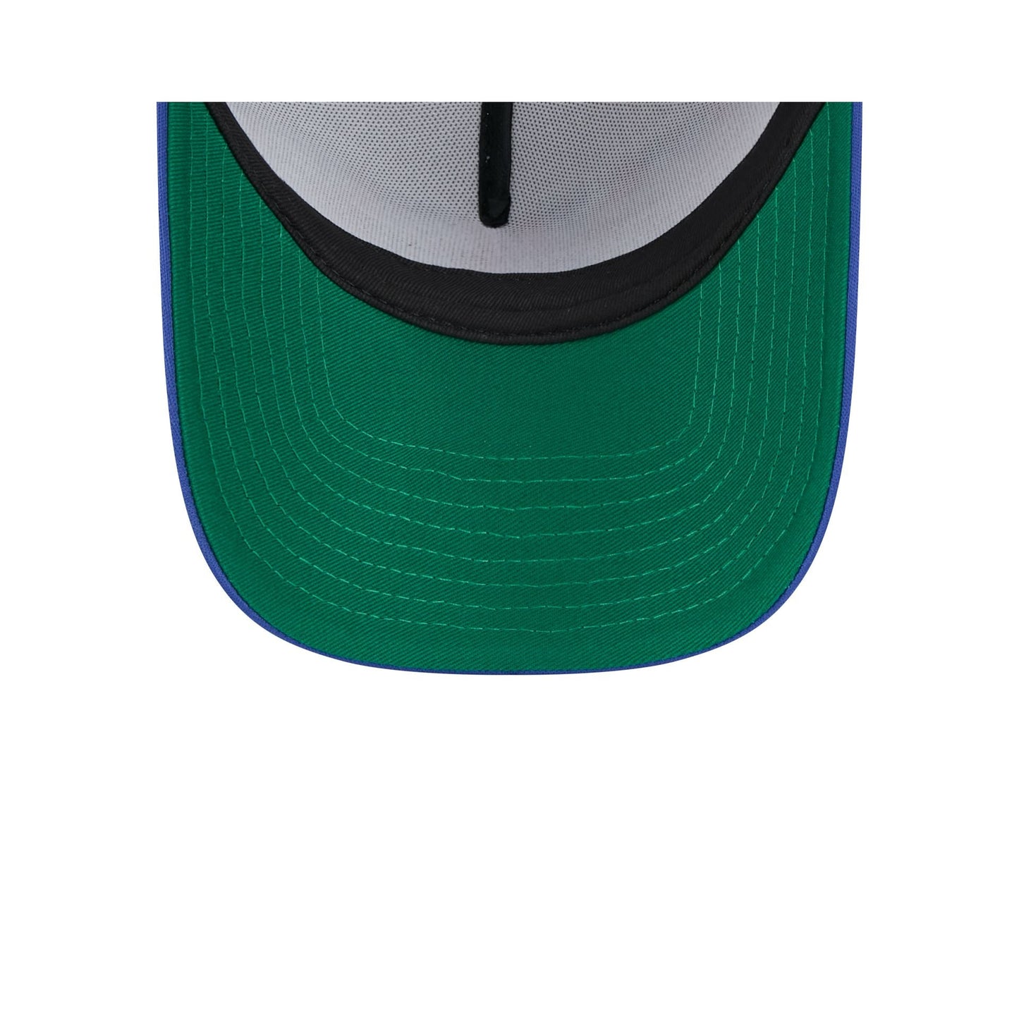 New York Knicks Distressed 9FORTY A-Frame Trucker Hat