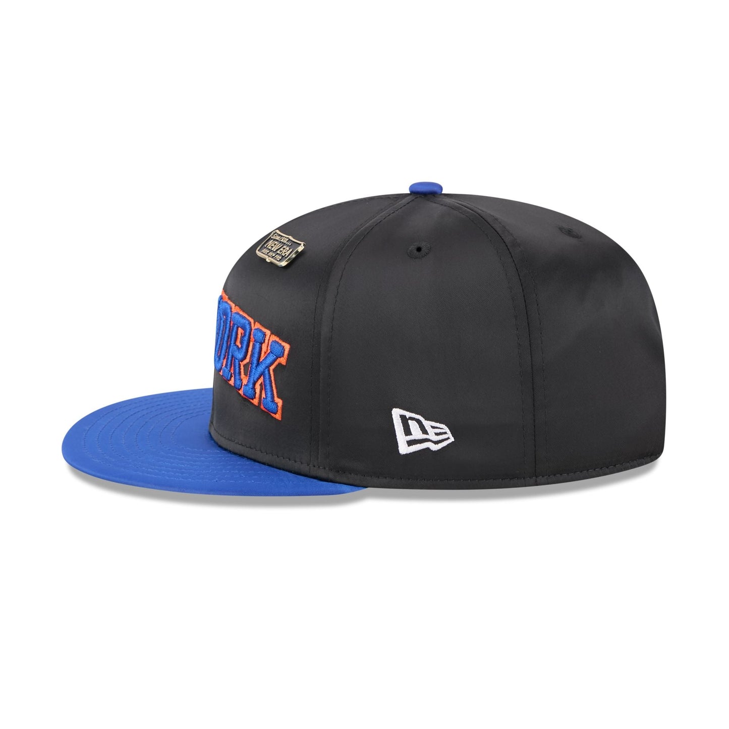 New York Knicks Satin Pin 9FIFTY Snapback Hat