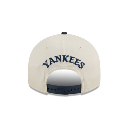 New York Yankees Scattered Patches Retro Crown 9FIFTY Snapback Hat