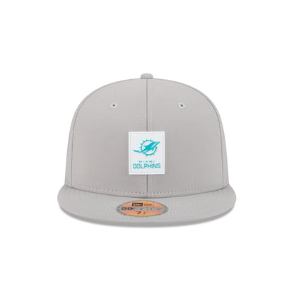 Miami Dolphins 2025 Sideline Hot Weather Gray 59FIFTY Fitted Hat