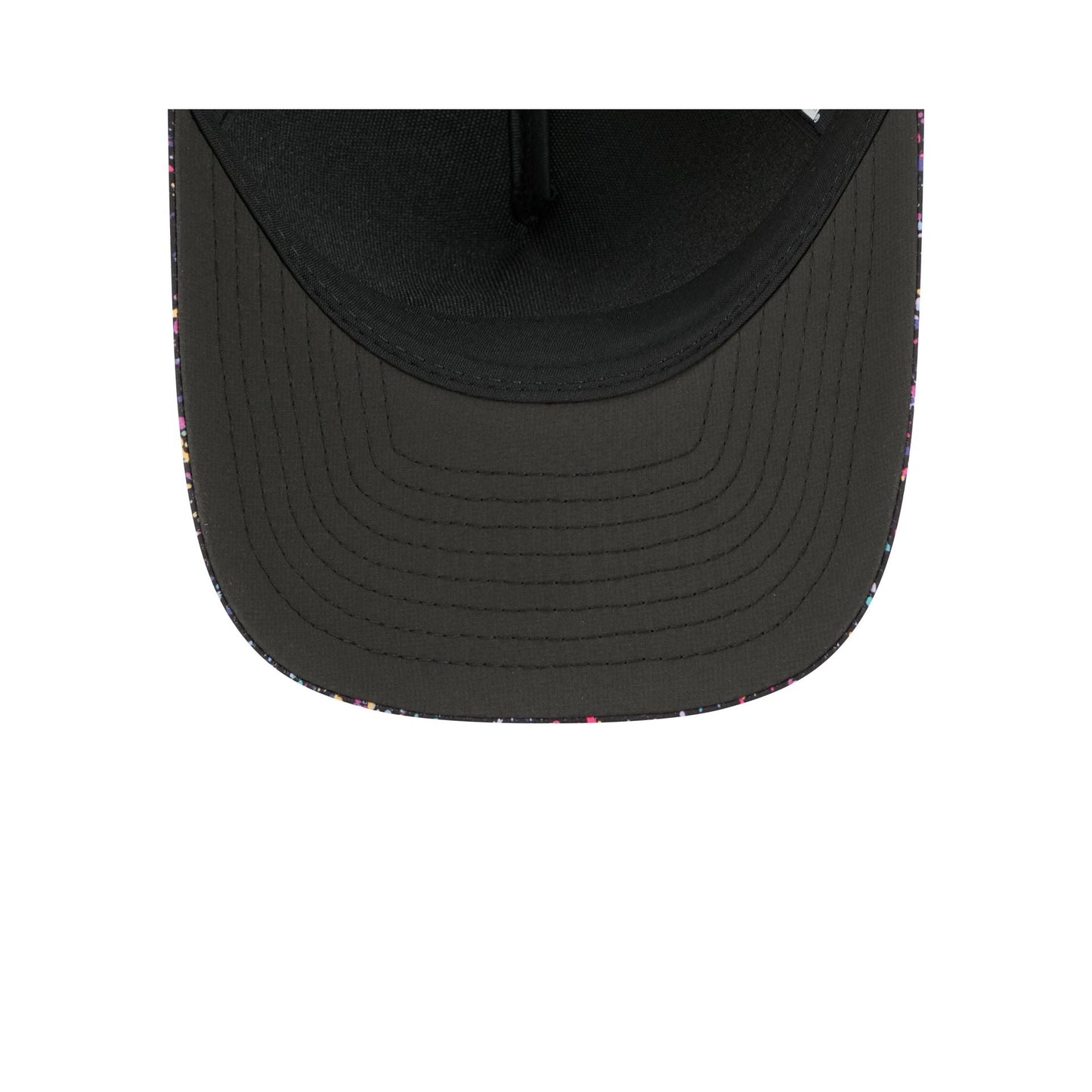 Tennessee Titans 2025 Crucial Catch 9FORTY M-Crown A-Frame Trucker Hat