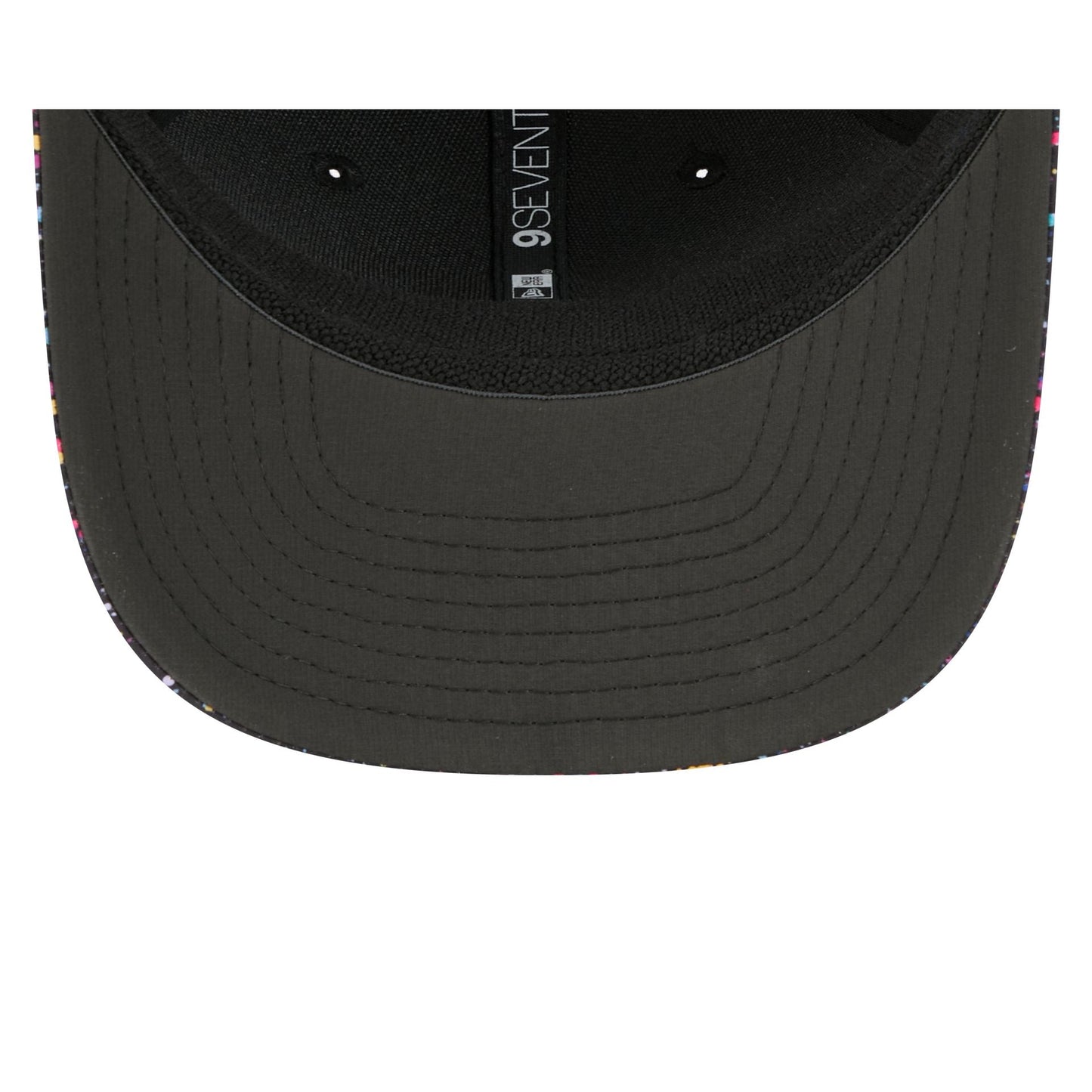 San Francisco 49ers 2025 Crucial Catch 9SEVENTY Trucker Hat