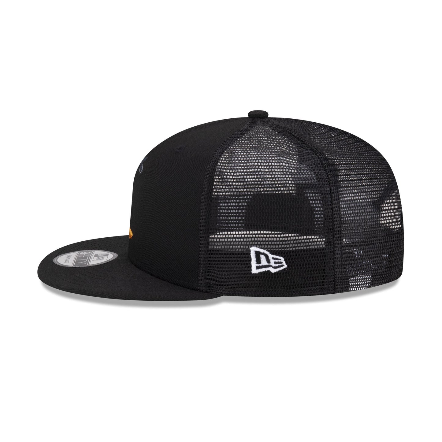 Looney Tunes Daffy Duck 9FIFTY Trucker Snapback Hat